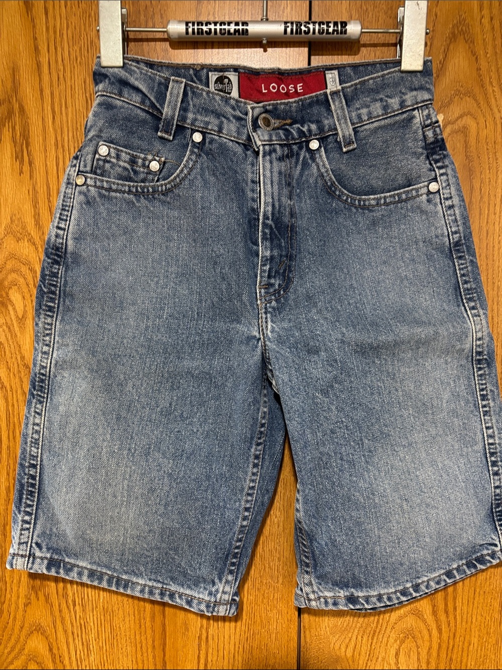 Silver Jeans Loose Fit Denim Shorts in Faded Blue vintage USA